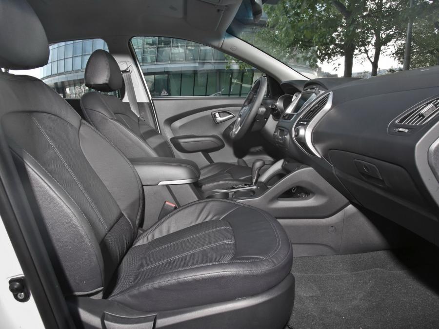  Hyundai ix35 Fuel Cell 2012 года  (фото 26 из 32)